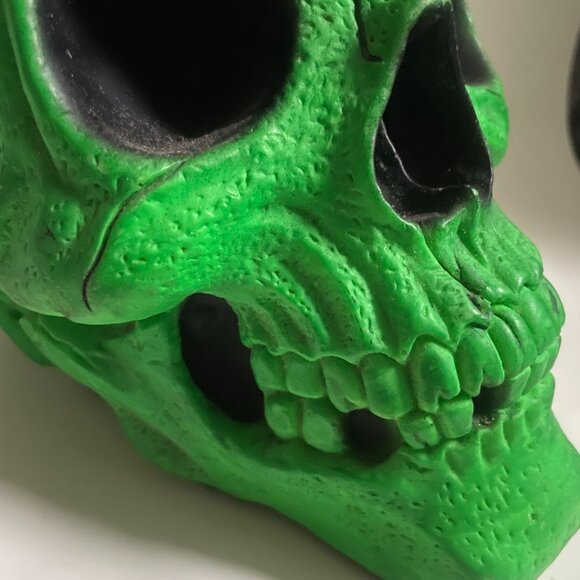 Green Halloween Skull Decor - Picture 2 of 6